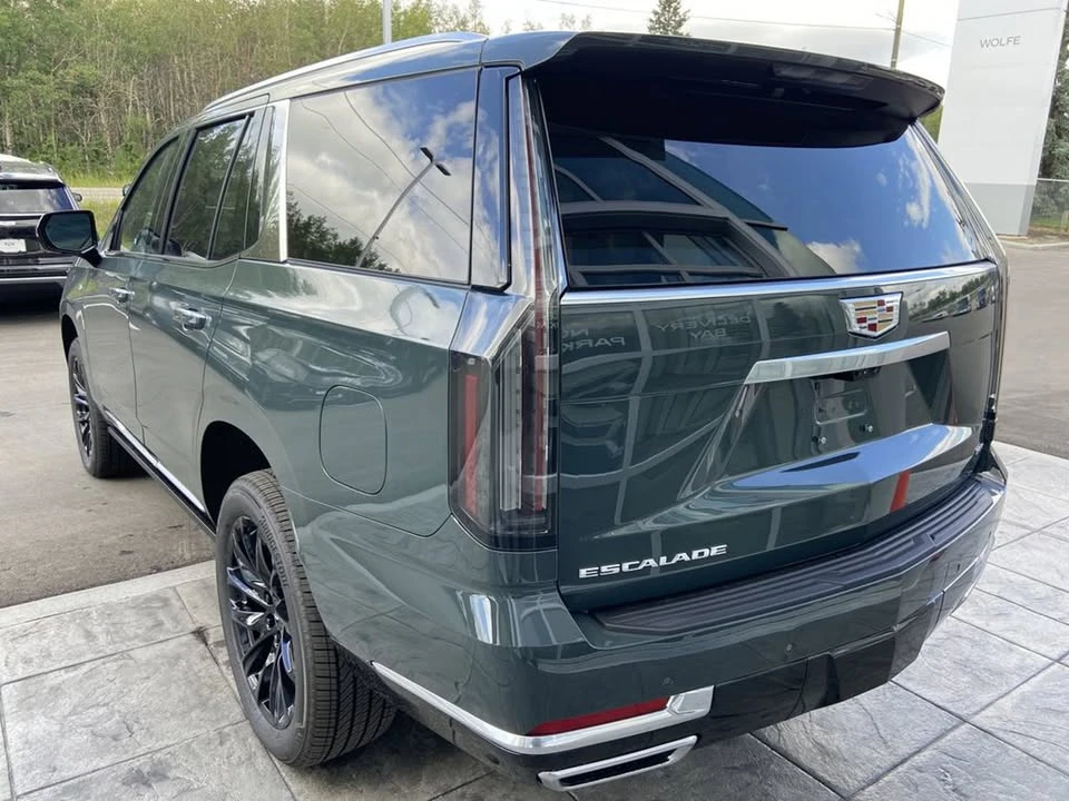 2025 Cadillac Escalade 5th Gen - Image 5 of 18