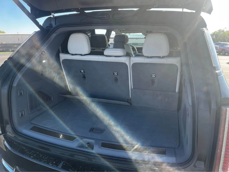 2025 Cadillac Escalade IQ - Image 5 of 5