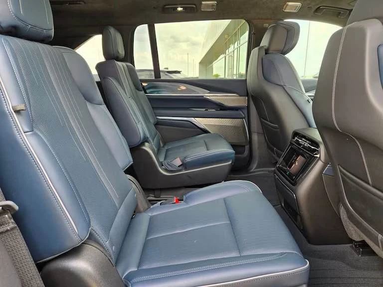 2025 Cadillac Escalade IQ - Image 11 of 18