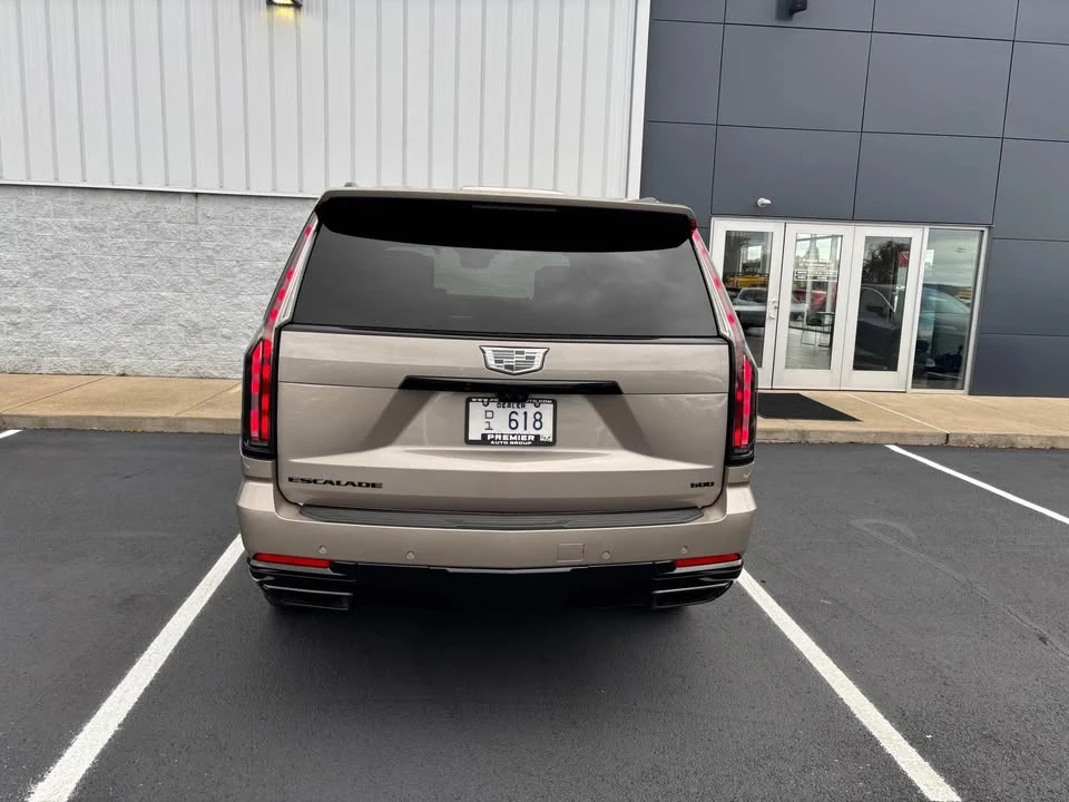 2025 Cadillac Escalade 5th Gen - Image 5 of 6