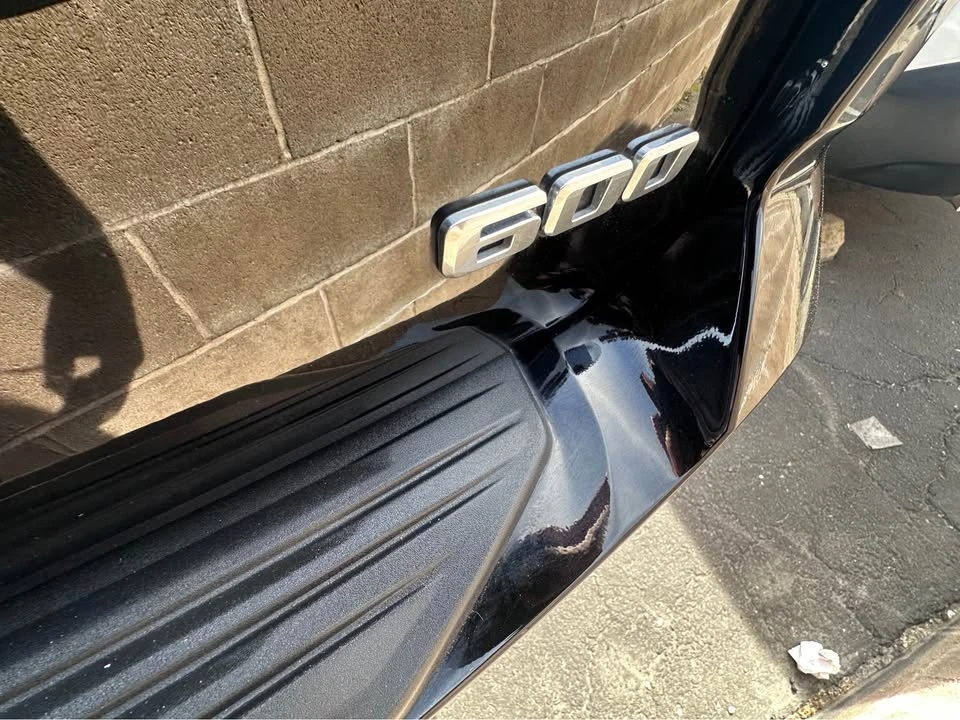 2025 Cadillac Escalade 5th Gen - Image 11 of 19