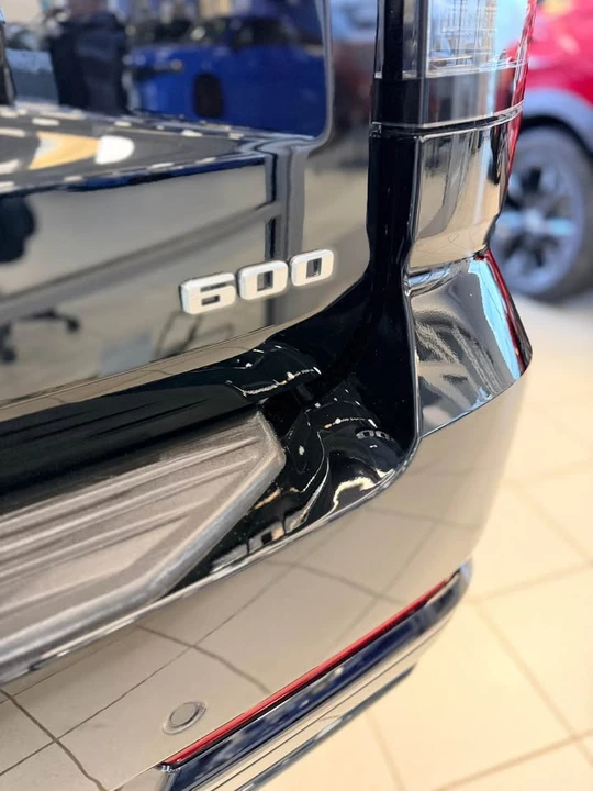 2025 Cadillac Escalade 5th Gen - Image 6 of 20