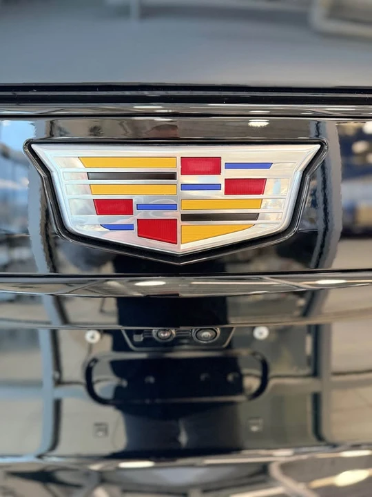 2025 Cadillac Escalade 5th Gen - Image 5 of 20