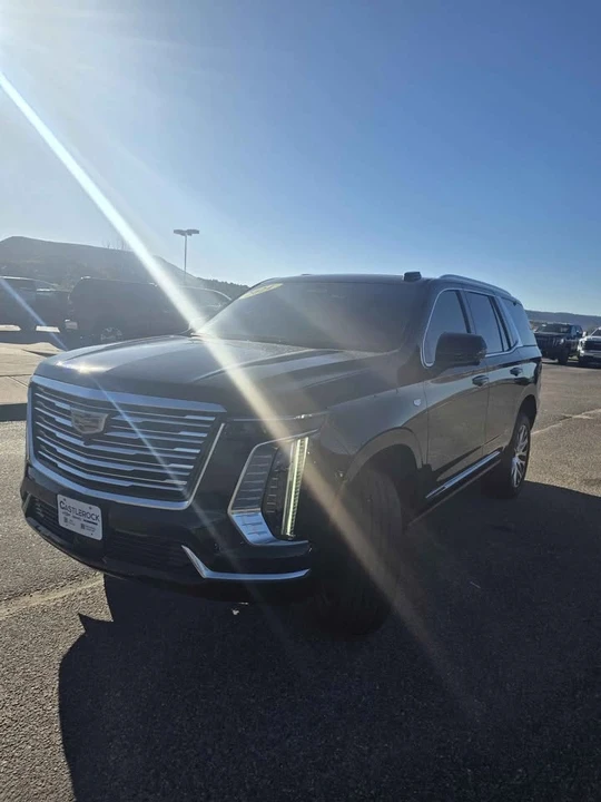 2025 Cadillac Escalade 5th Gen - Image 3 of 15