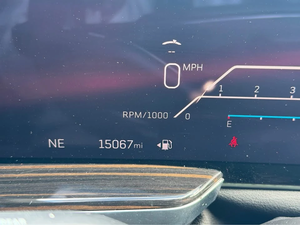 2025 Cadillac Escalade 5th Gen - Image 9 of 11