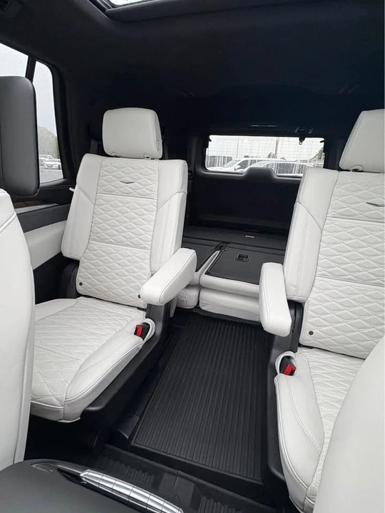 2025 Cadillac Escalade 5th Gen - Image 3 of 8