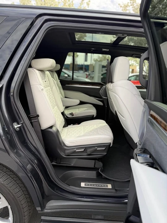 2025 Cadillac Escalade 5th Gen - Image 15 of 15