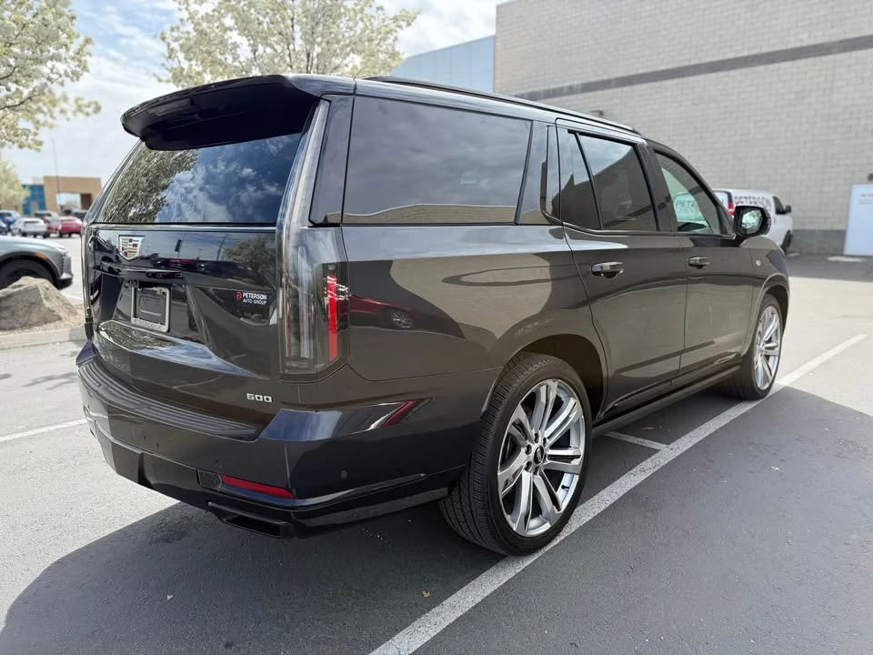 2025 Cadillac Escalade 5th Gen - Image 5 of 15