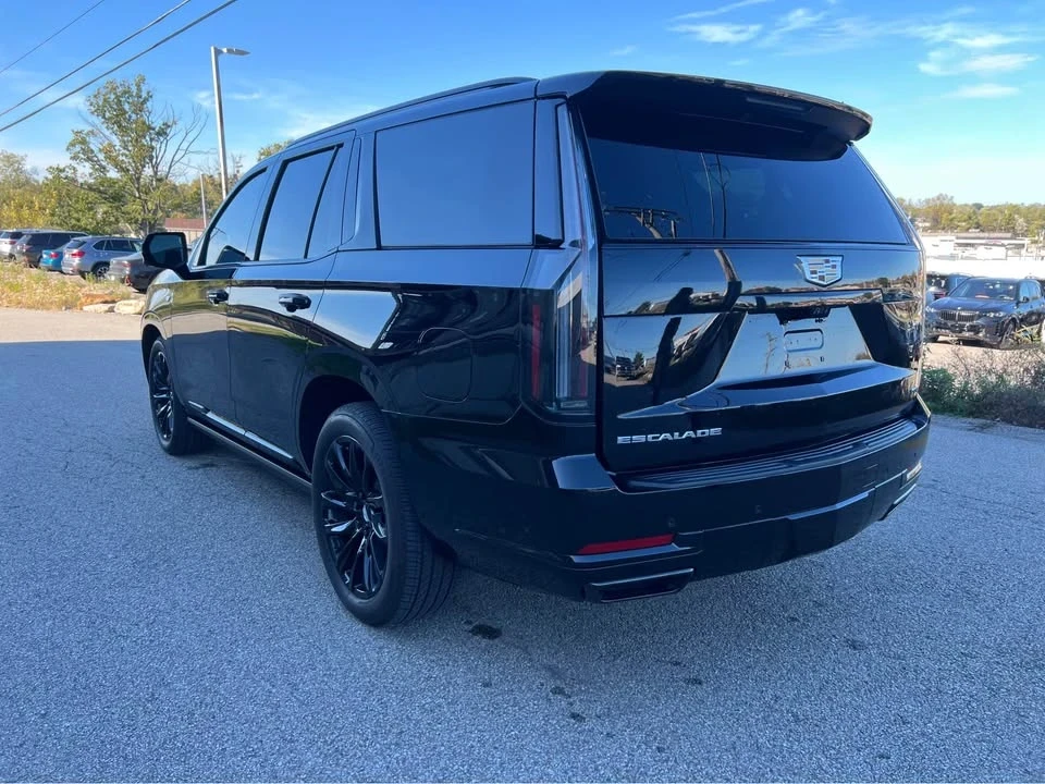2025 Cadillac Escalade 5th Gen - Image 11 of 20