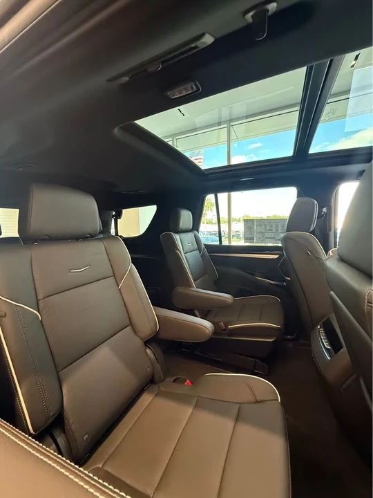 2025 Cadillac Escalade 5th Gen - Image 5 of 6