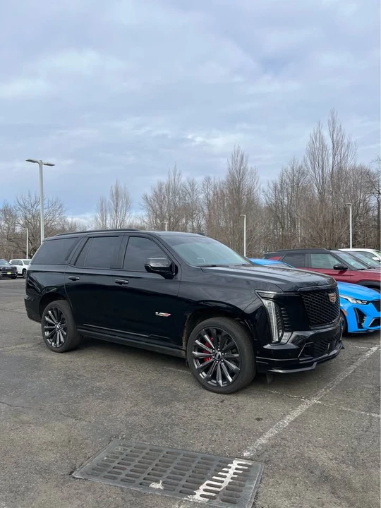 2025 Cadillac Escalade-V 5th Gen - Image 5 of 13