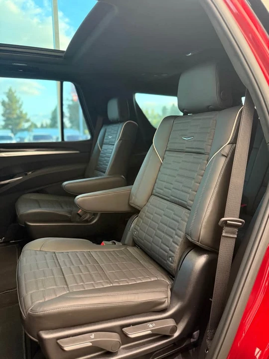 2025 Cadillac Escalade-V 5th Gen - Image 9 of 12