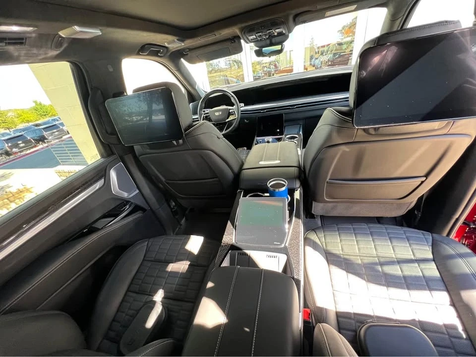 2025 Cadillac Escalade-V 5th Gen - Image 6 of 7