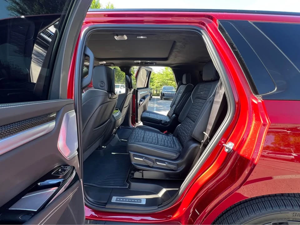 2025 Cadillac Escalade-V 5th Gen - Image 11 of 20