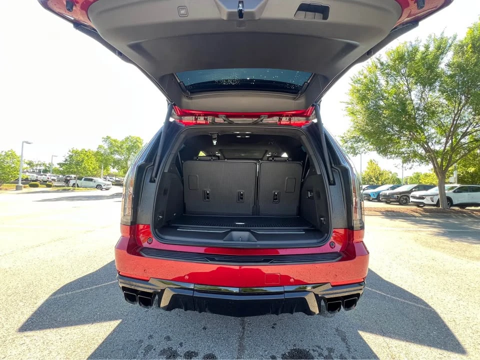 2025 Cadillac Escalade-V 5th Gen - Image 13 of 20