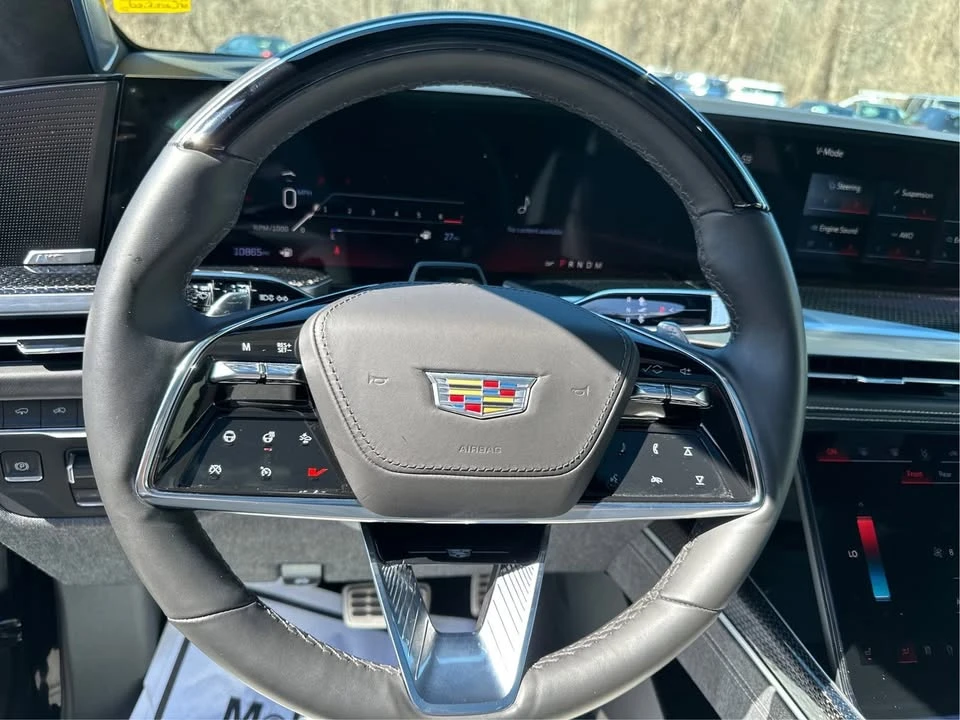 2025 Cadillac Escalade-V 5th Gen - Image 19 of 20