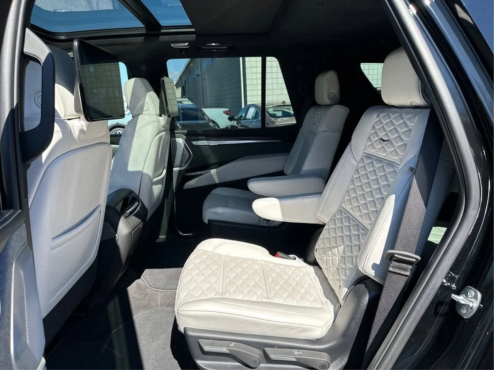 2025 Cadillac Escalade-V 5th Gen - Image 10 of 20