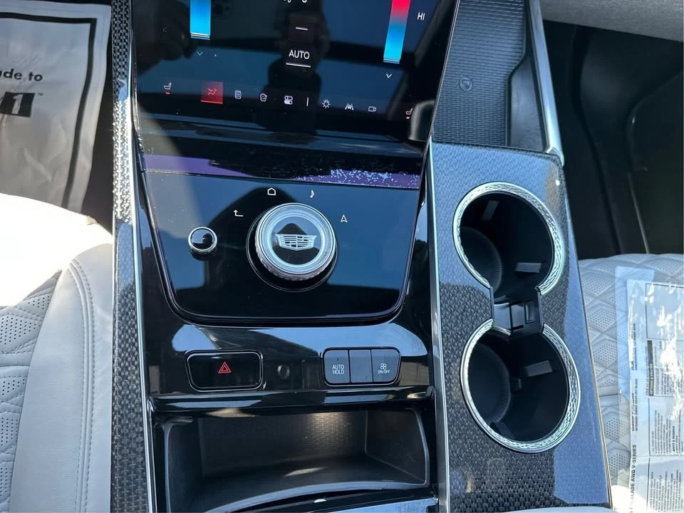 2025 Cadillac Escalade-V 5th Gen - Image 17 of 20