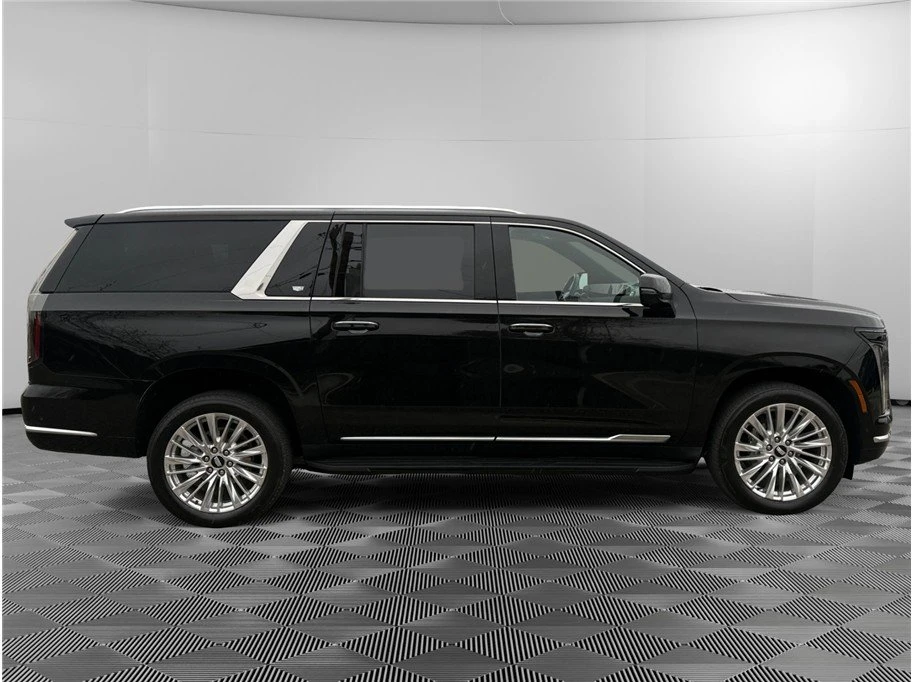 2025 Cadillac Escalade 5th Gen - Image 2 of 4