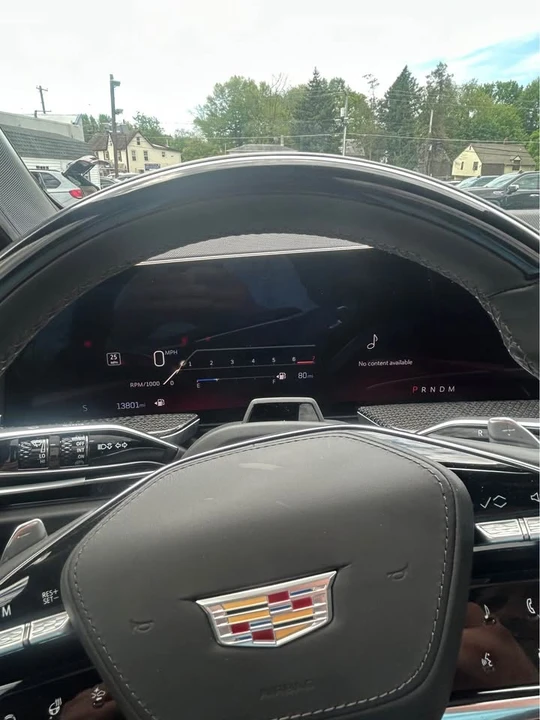 2025 Cadillac Escalade 5th Gen - Image 10 of 17
