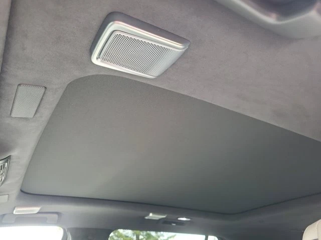 2025 Cadillac Escalade 5th Gen - Image 12 of 20