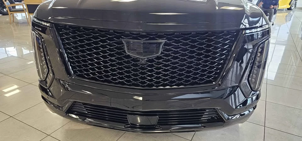 2025 Cadillac Escalade 5th Gen - Image 2 of 7