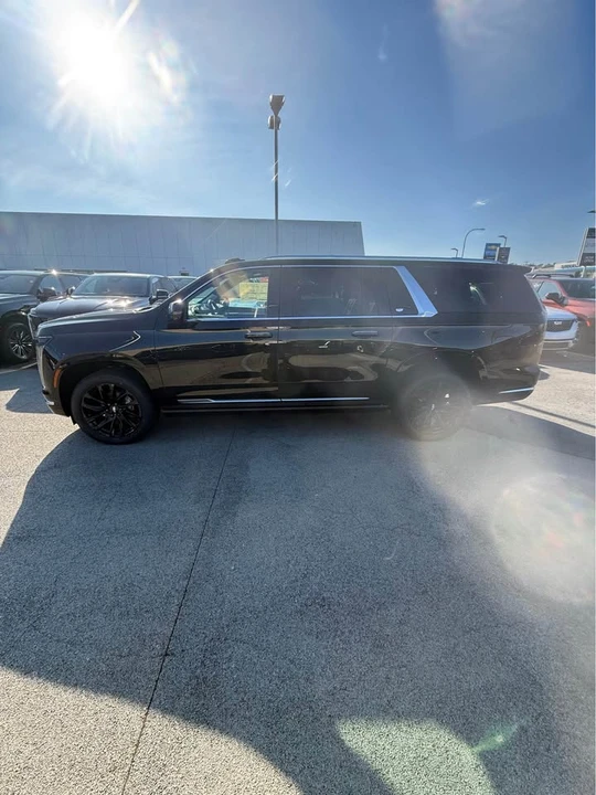 2025 Cadillac Escalade 5th Gen - Image 3 of 12
