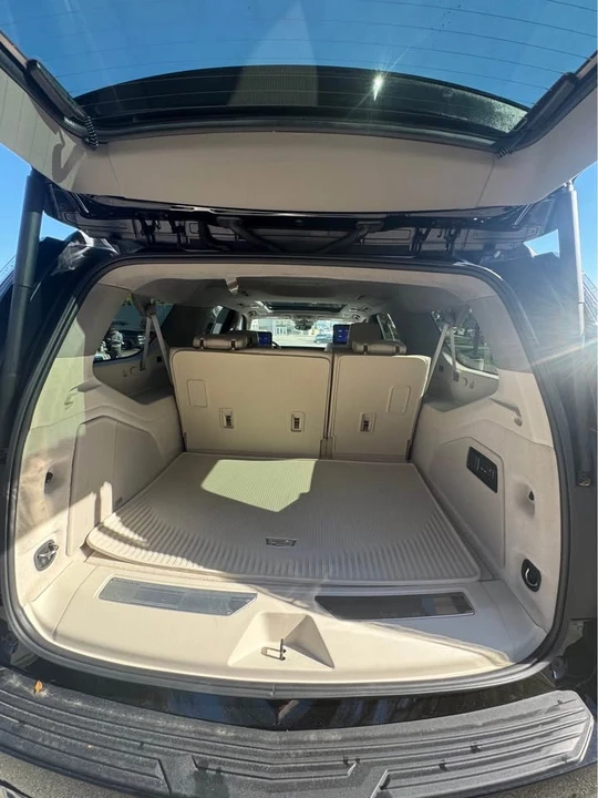 2025 Cadillac Escalade 5th Gen - Image 12 of 14