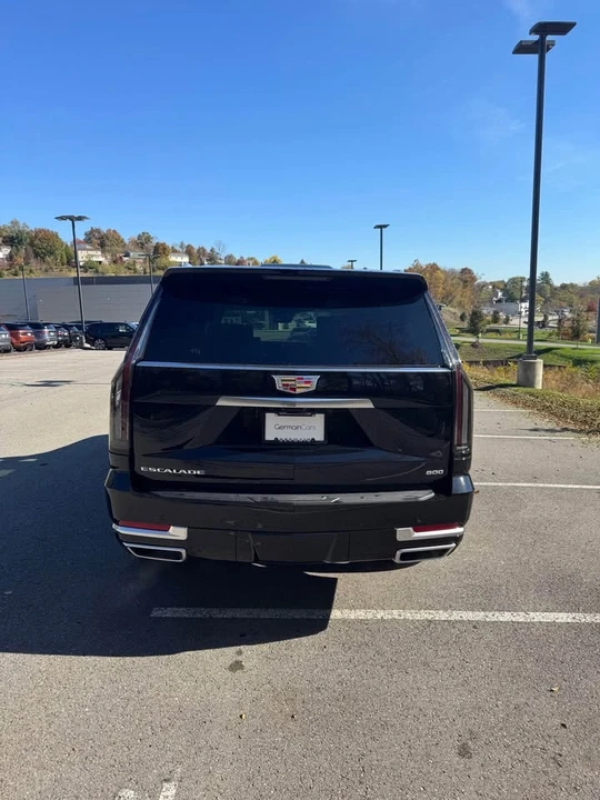 2025 Cadillac Escalade 5th Gen - Image 3 of 14