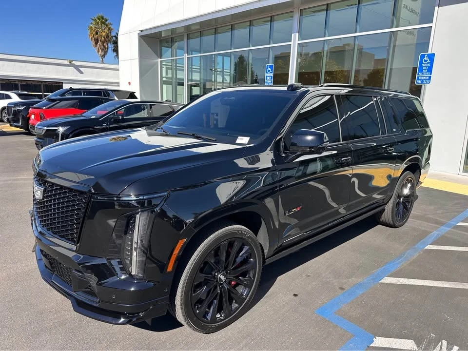 2025 Cadillac Escalade-V 5th Gen - Image 2 of 20