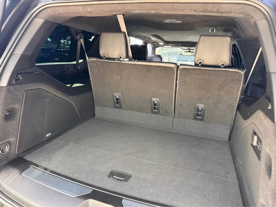 2025 Cadillac Escalade-V 5th Gen - Image 16 of 20