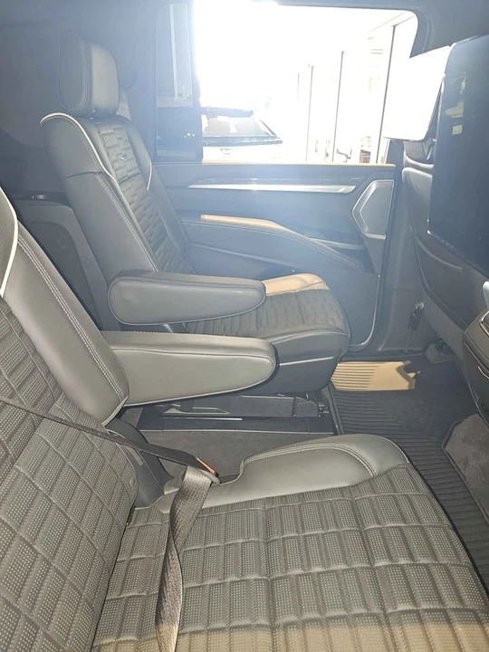 2025 Cadillac Escalade-V 5th Gen - Image 8 of 18