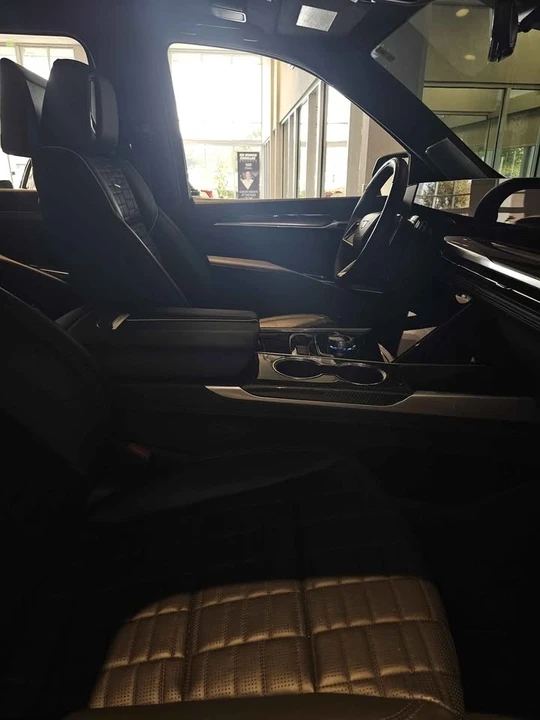 2025 Cadillac Escalade-V 5th Gen - Image 6 of 18