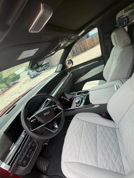 2025 Cadillac Escalade-V 5th Gen - Image 5 of 20