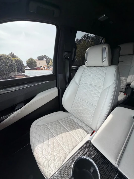 2025 Cadillac Escalade-V 5th Gen - Image 19 of 20