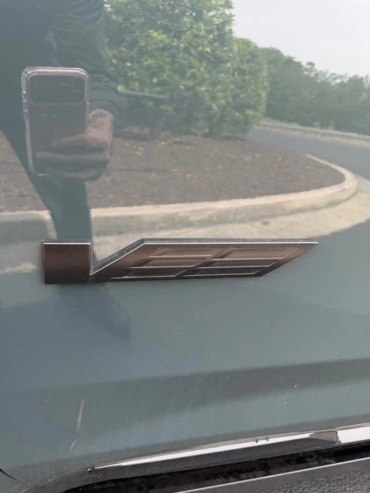 2025 Cadillac Escalade-V 5th Gen - Image 12 of 20