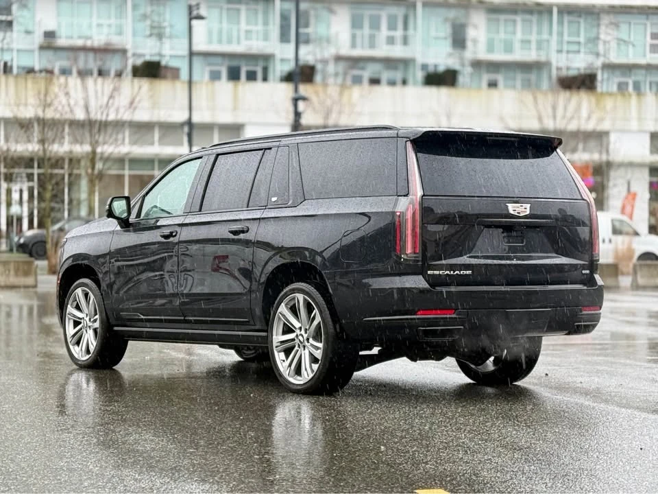 2025 Cadillac Escalade 5th Gen - Image 8 of 21