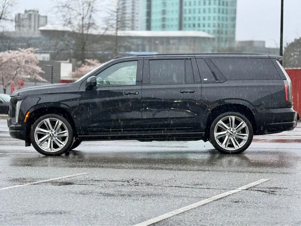 2025 Cadillac Escalade 5th Gen - Image 6 of 21