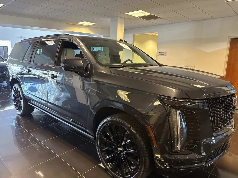 2025 Cadillac Escalade 5th Gen - Image 3 of 20