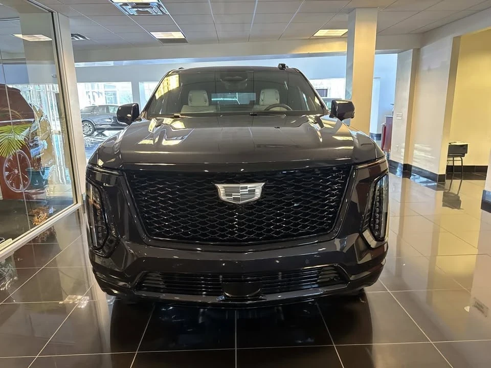 2025 Cadillac Escalade 5th Gen - Image 2 of 20