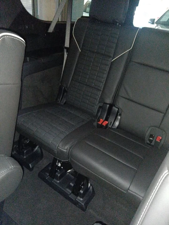 2025 Cadillac Escalade-V 5th Gen - Image 13 of 14