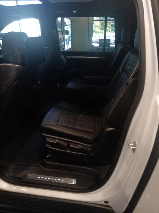 2025 Cadillac Escalade-V 5th Gen - Image 11 of 14