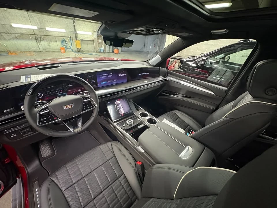 2025 Cadillac Escalade-V 5th Gen - Image 17 of 18