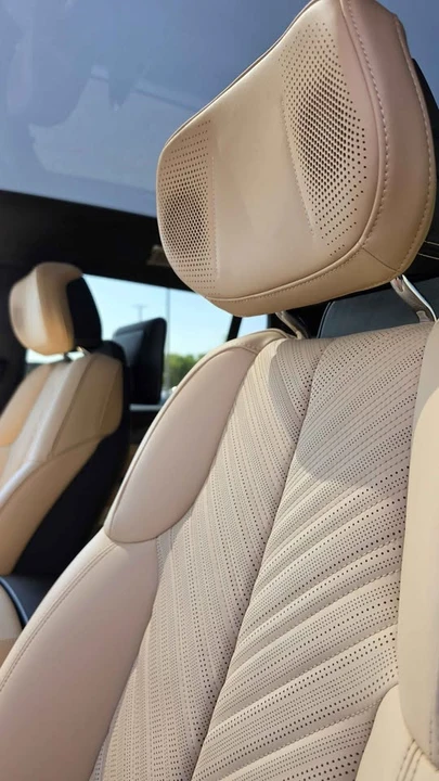 2025 Cadillac Escalade IQ - Image 5 of 16