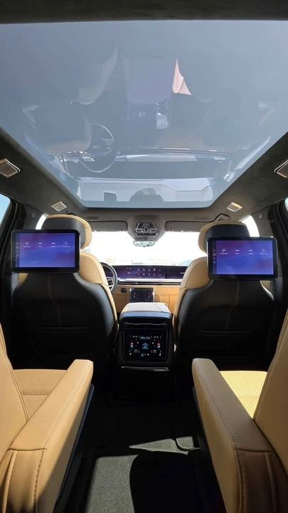 2025 Cadillac Escalade IQ - Image 7 of 16