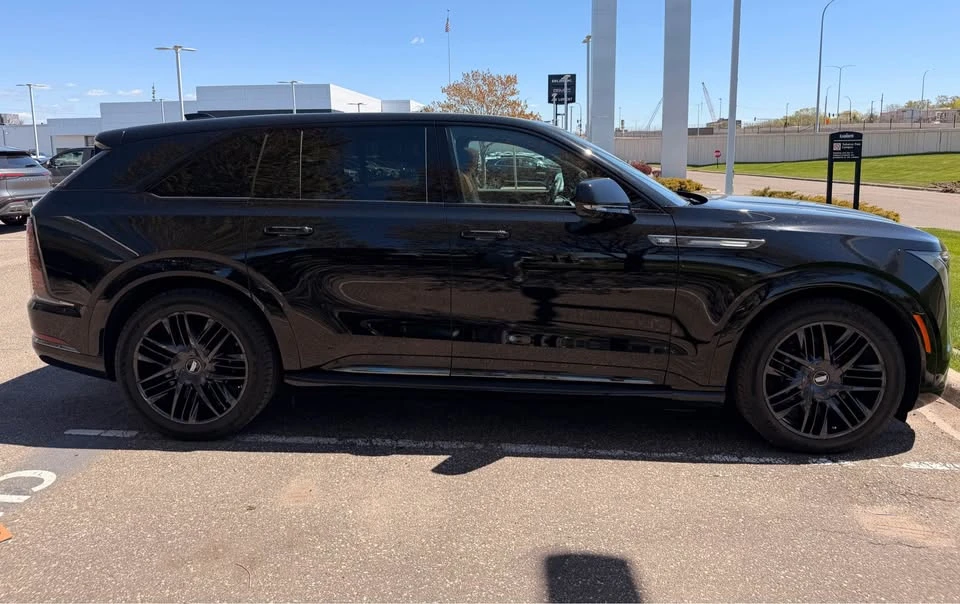2025 Cadillac Escalade IQ - Image 4 of 20