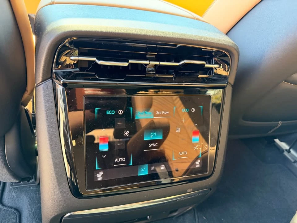 2025 Cadillac Escalade IQ - Image 14 of 20