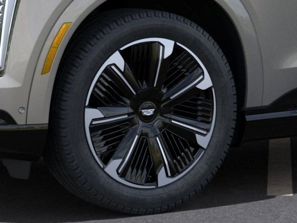2025 Cadillac Escalade IQ - Image 9 of 10