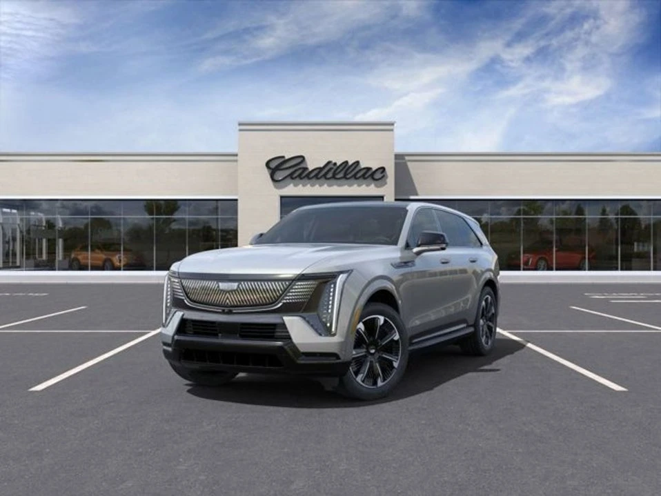 2025 Cadillac Escalade IQ - Image 8 of 10