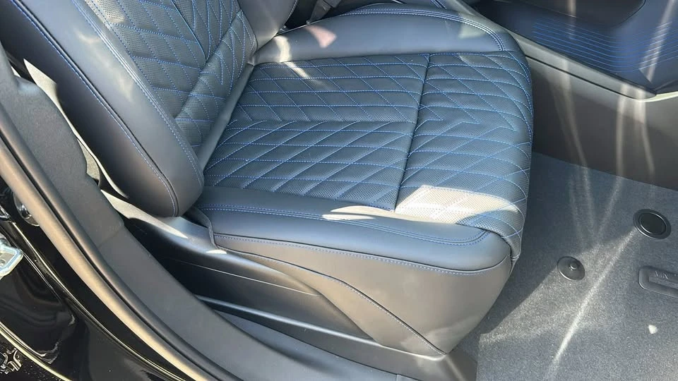 2025 Cadillac Escalade IQ - Image 11 of 20